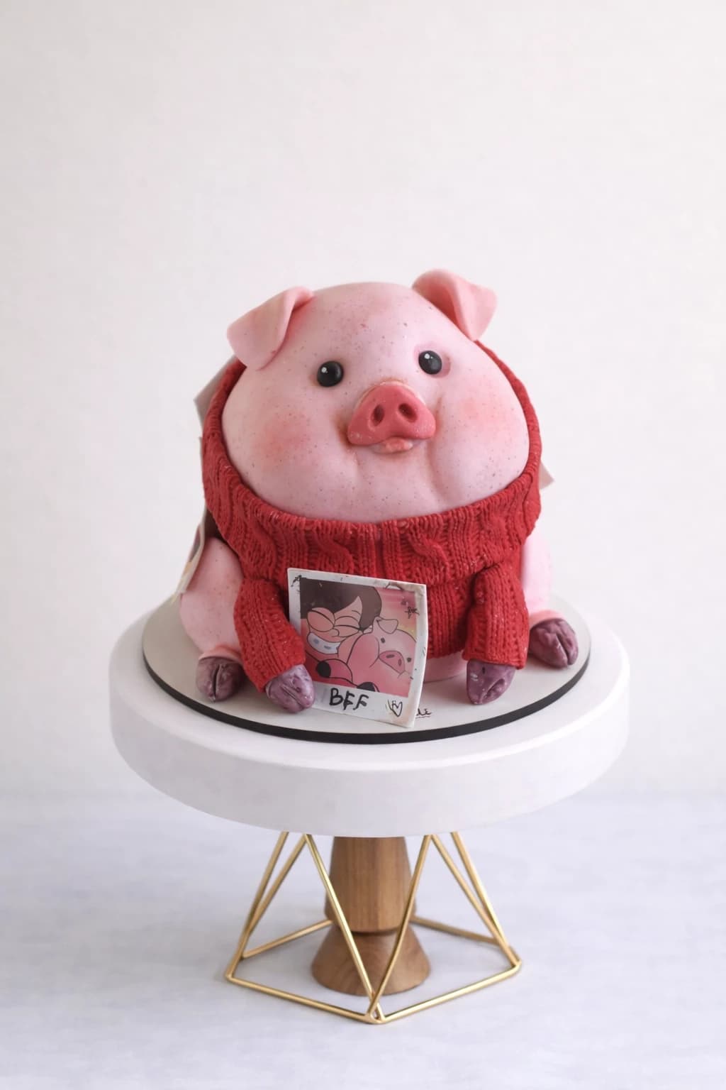 Поросёнок в свитере — торт на заказ в Красноярске