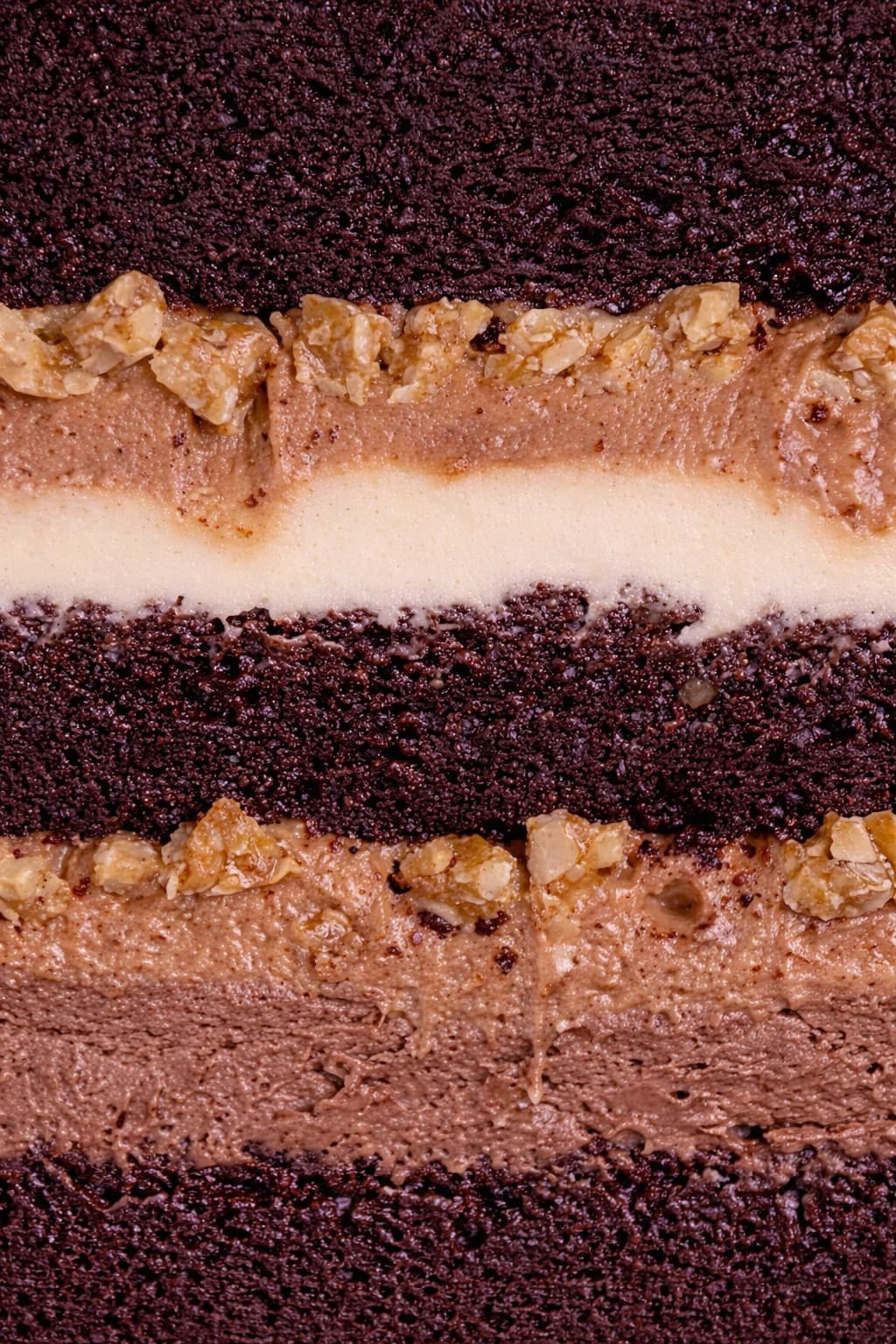 Шоколад-пралине — начинка для торта в Красноярске